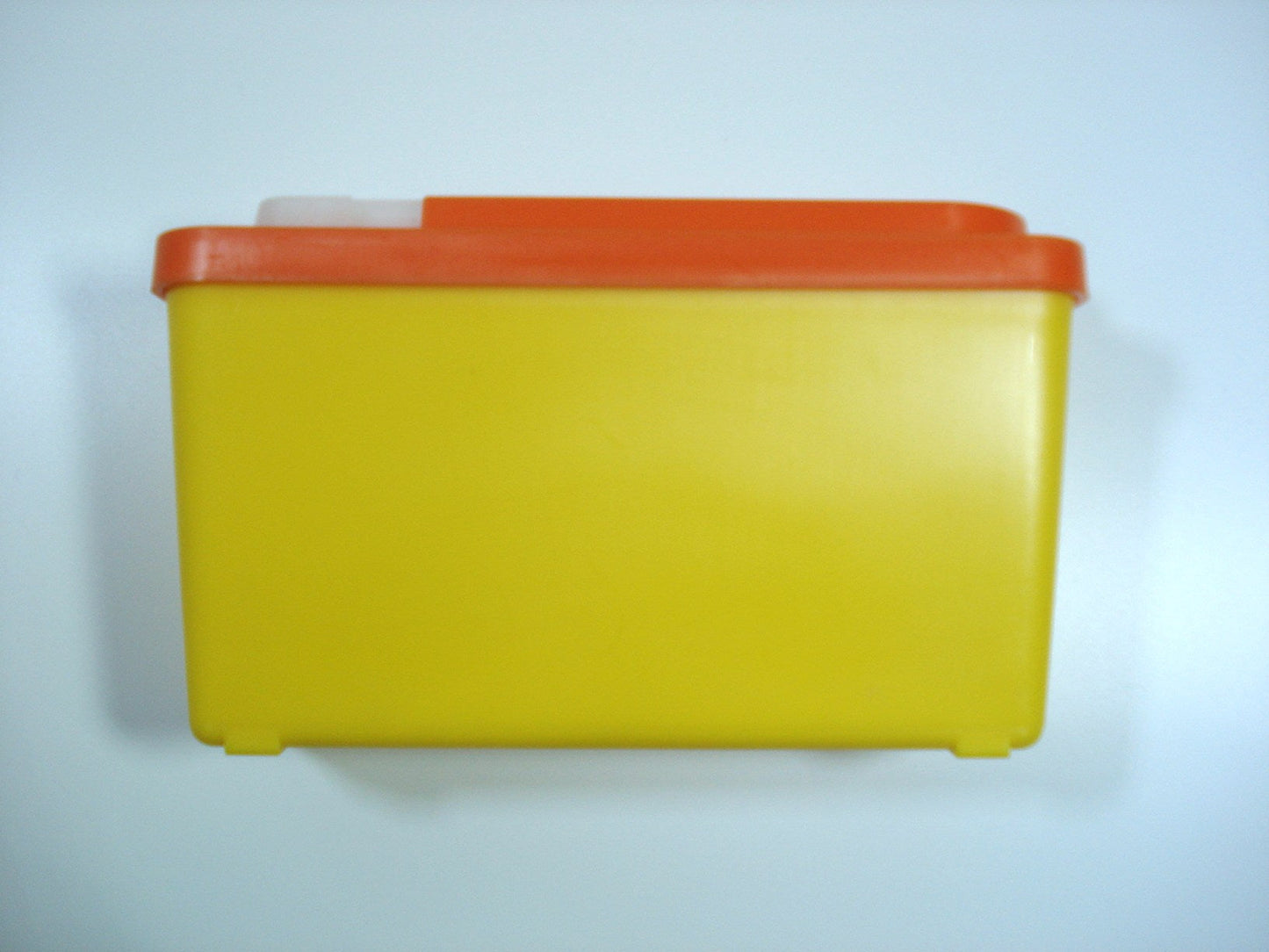 USED BLADE CONTAINER 1 LITRE (SLIDING TOP)